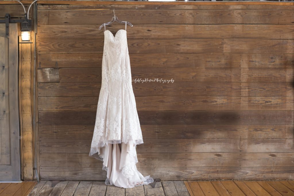 AshleyReneePhotography The Legacy Barn Wedding- details