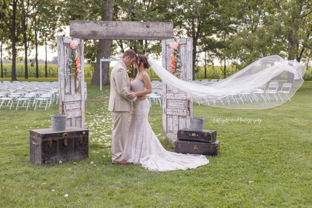 Ashley Renee Photography Lafayette Indiana Wedding Photographer - Legacy Barn 